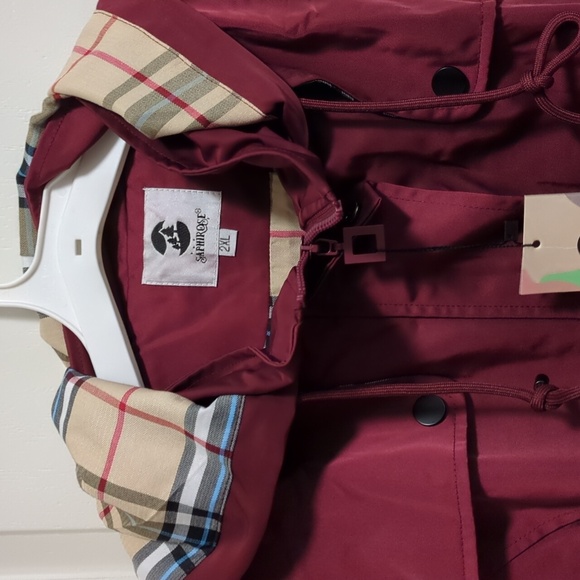 Burgundy Raincoat/Windbreaker Size 2XL - Picture 2 of 9
